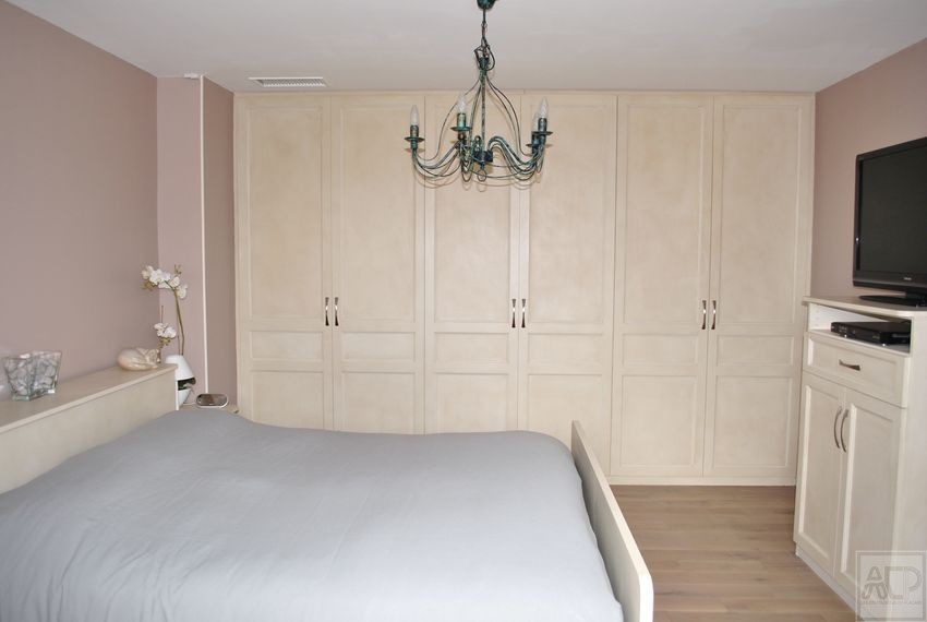 placard de chambre en bois sur mesure