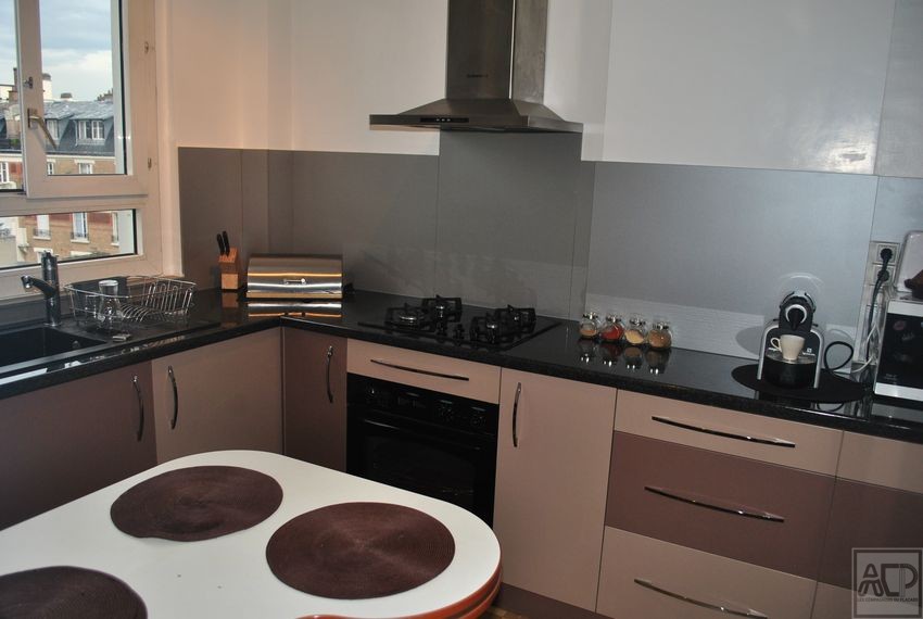 cuisine sur mesure toute équipée à Paris