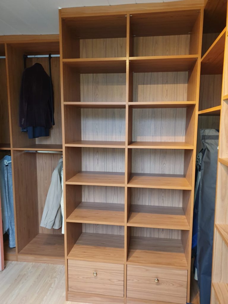 dressing sur mesure en bois
