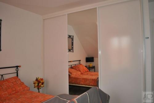 placard de chambre blanc sur mesure